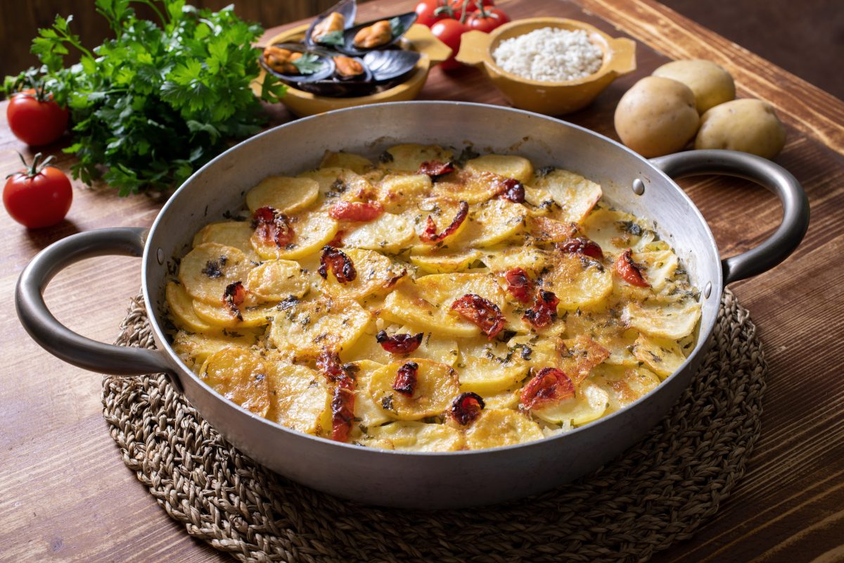 patate alla pizzaiola cotte al AdobeStock 479182312
