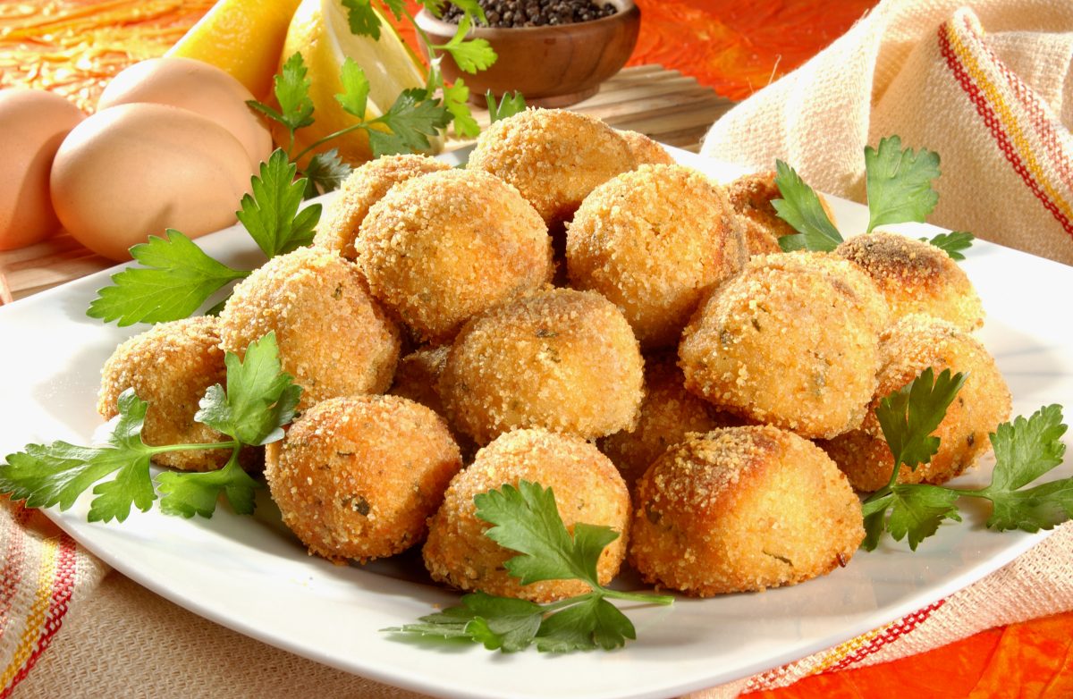 polpette di zucchine e ricotta AdobeStock 81726488
