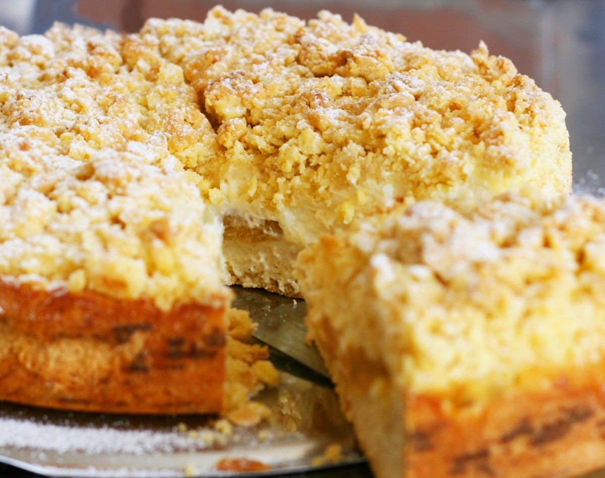 torta gran delizia il dolce AdobeStock 66772621