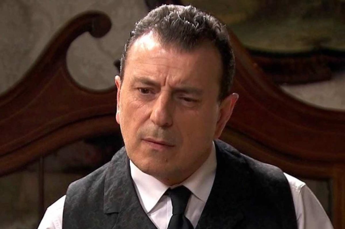 una vita anticipazioni 12 aprile Marcos minaccia