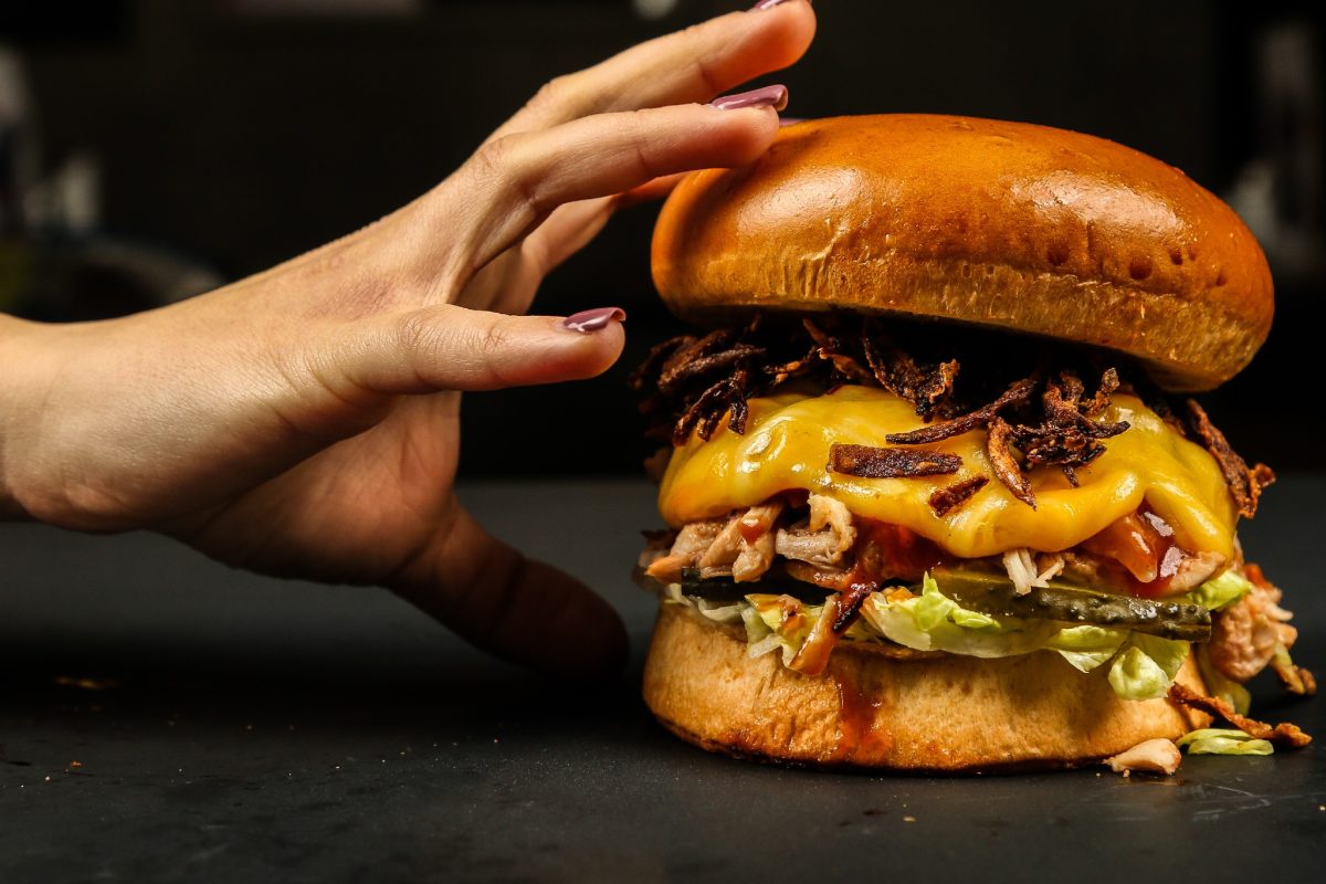 carne piena di vermi e 4