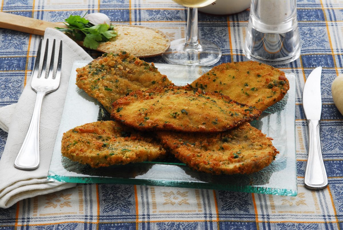 cotolette di melanzana alle erbe AdobeStock 12903417 1