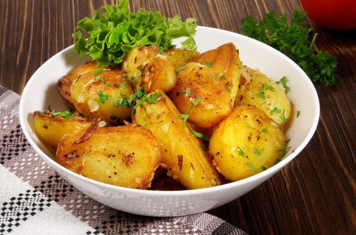 patate in padella a modo AdobeStock 474170584