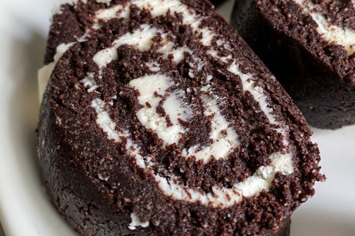 dessert veloce e delizioso in rotolo cioccolato