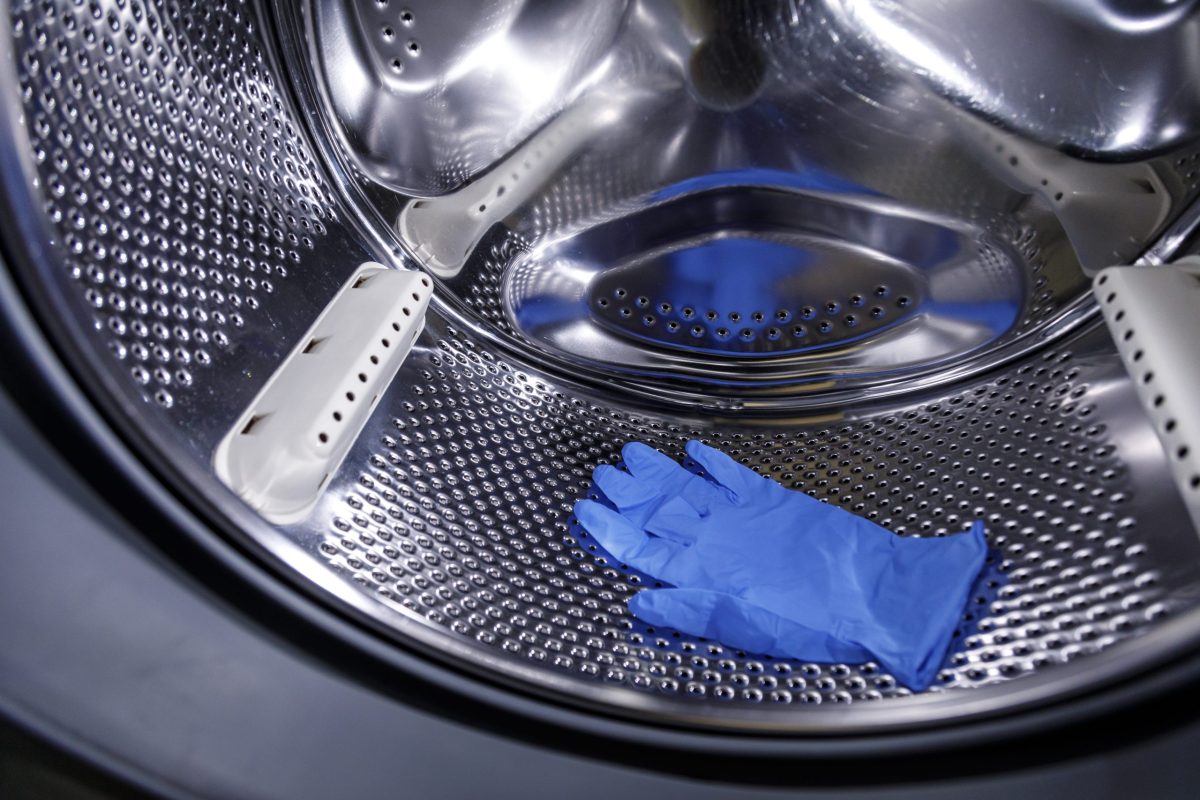 sbarazziamoci di puzza e incrostazioni AdobeStock 343780968 scaled 1