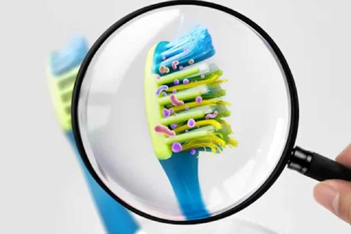 come pulire correttamente lo spazzolino AdobeStock 4655307663