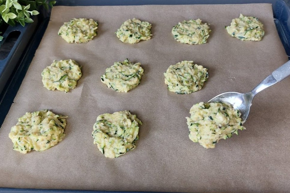 faccio queste zucchine tutti i frittelle di zucchine al forno