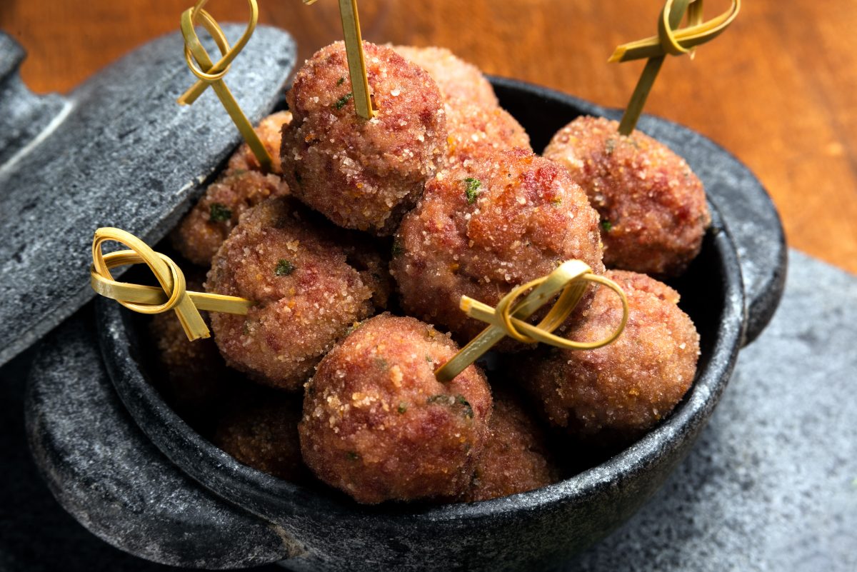 polpette di pane e mortadella AdobeStock 497687478