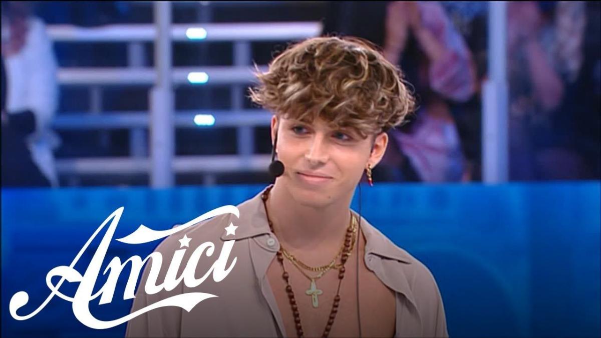 amici 22 spoiler nuovi allievi amici 21 mattia fuori dalla scuola per infortunio banco a settembre per lui 2720654