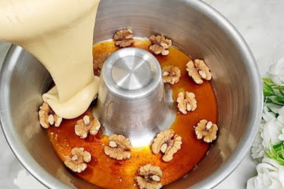 ciambellone capovolto alle noci ricetta ciambellone capovolto alle noci 1