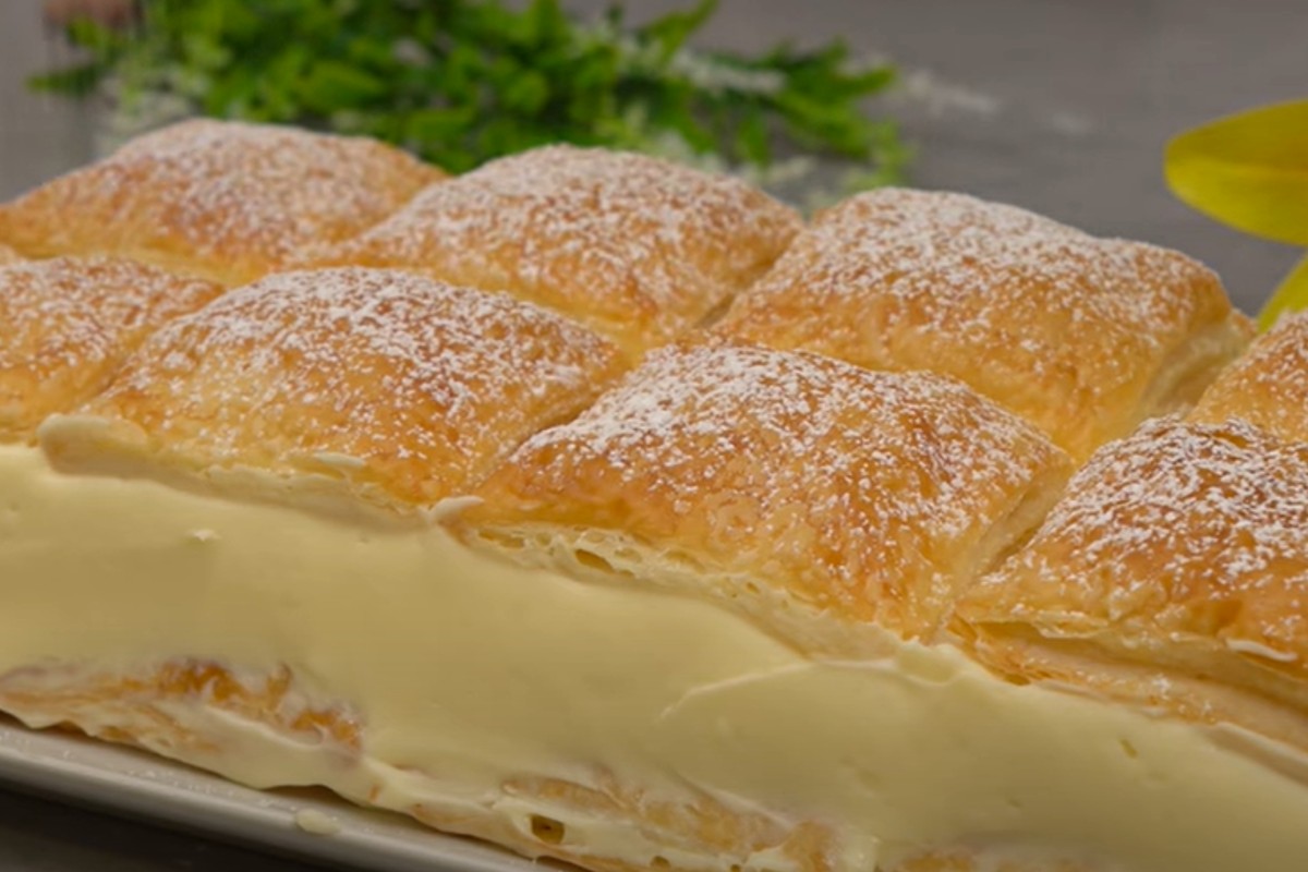 la torta e cosi deliziosa torta con pasta sfoglia