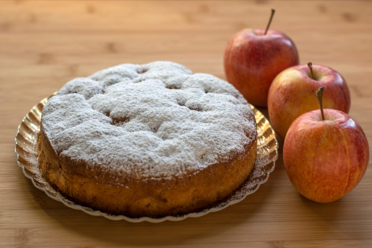 morbidona sofficissima torta di mele AdobeStock 193718750