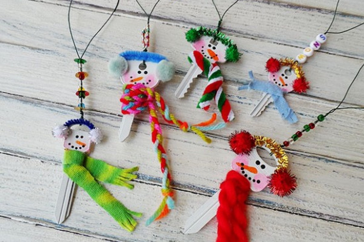 25 decorazioni natalizie realizzate con addobbi natalizi di riciclo