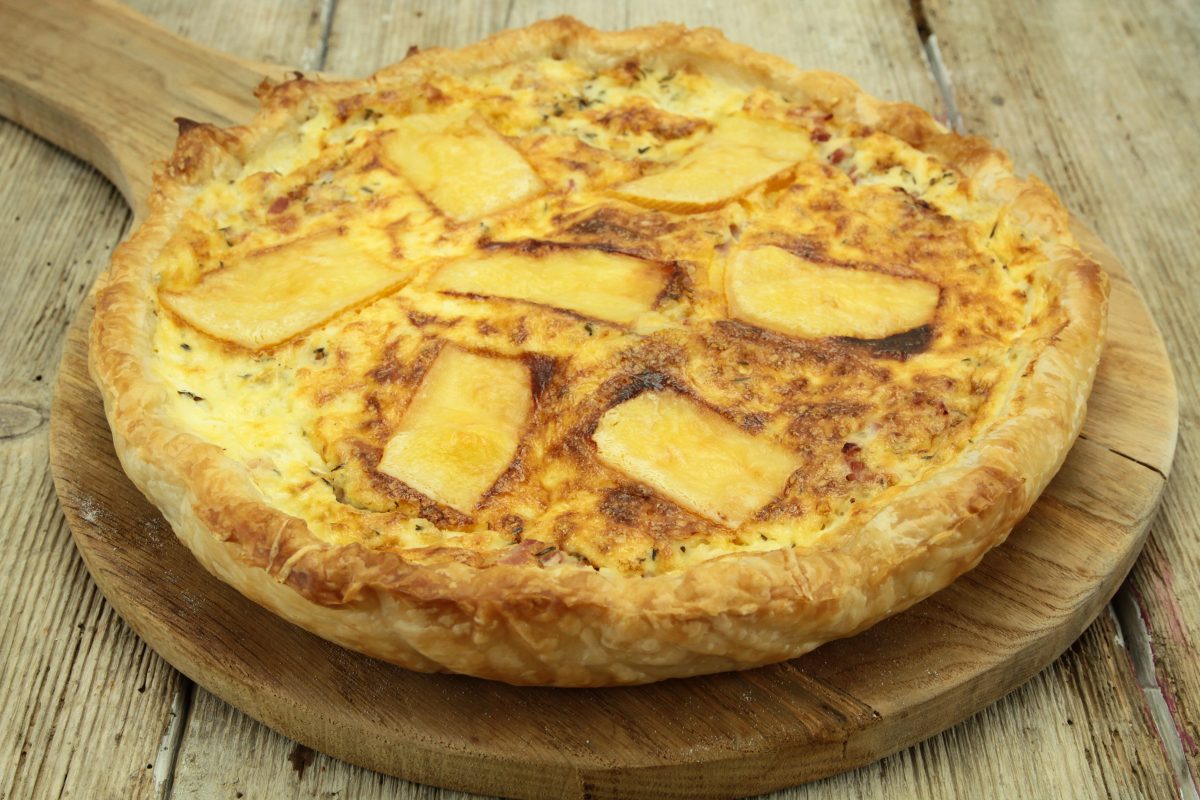 torta rustica ricetta golosa con oggi ricettina salvapranzo AdobeStock 75269615 scaled 1