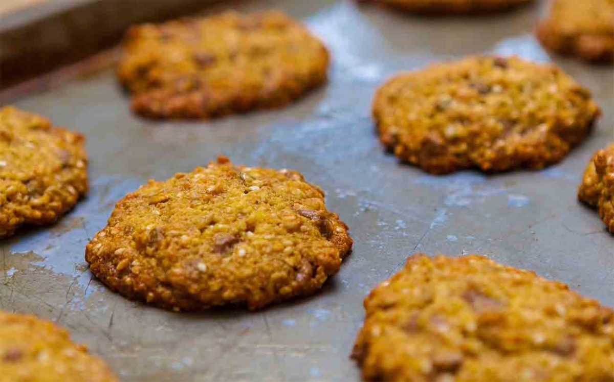 biscotti alle mele mandorle e biscotti di mela mandorle e cannella