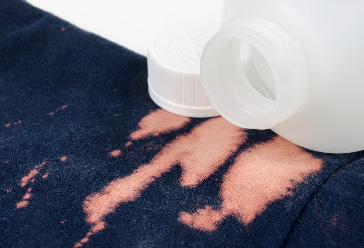 macchie di candeggina il rimedio AdobeStock 75886771