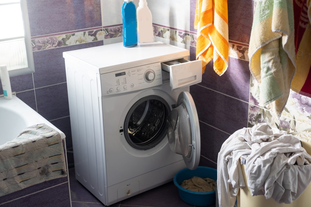 tutti sbagliano con la lavatrice AdobeStock 527245596