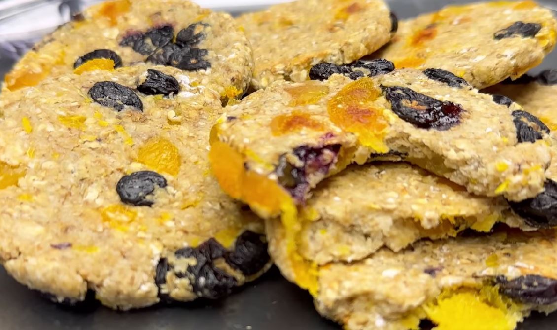 biscotti di avena e uvetta biscotti di avena e uvetta 1