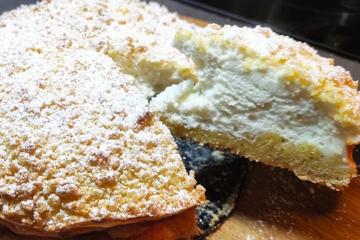 torta con crema allo yogurt torta con crema allo yogurt 1 1