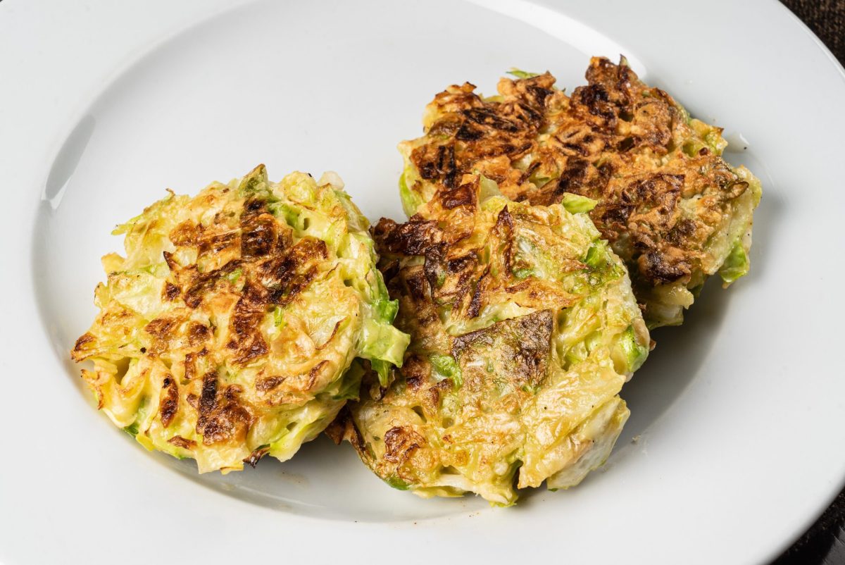 Frittelle zucchine forno scaled 1